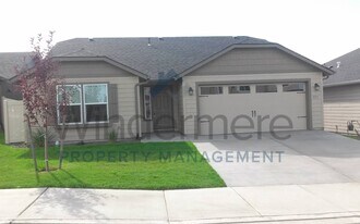 1171 S W Virginia St in College Place, WA - Building Photo