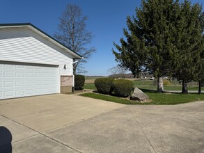 5218 Johnstown Rd in Mount Vernon, OH - Building Photo - Building Photo