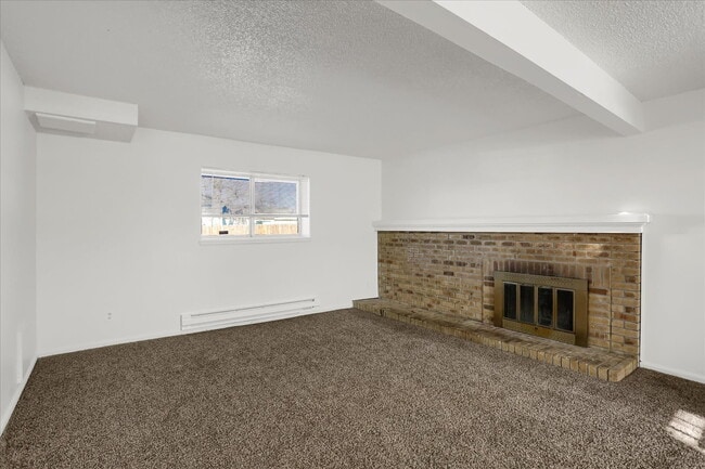 16651 E Arizona Pl in Aurora, CO - Building Photo - Building Photo