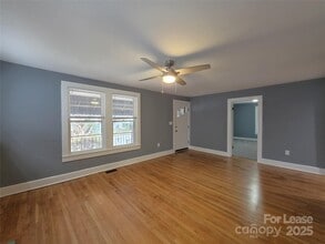 222 W McCubbins St in Salisbury, NC - Building Photo - Building Photo