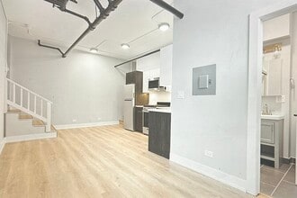 1655 W Jonquil Ter in Chicago, IL - Foto de edificio - Building Photo