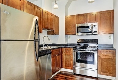 Brighton Court in Bethlehem, PA - Building Photo - Building Photo