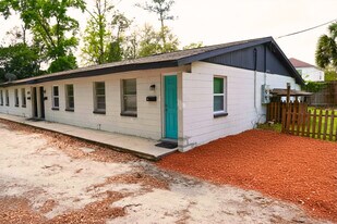 7190 Conant Ave, Unit 1 in Jacksonville, FL - Building Photo