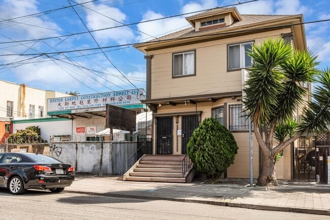 1218 13th Ave in Oakland, CA - Building Photo - Building Photo