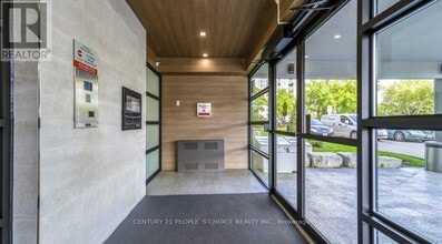 2960 Don Mills Rd. in Toronto, ON - Building Photo - Building Photo