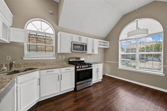 10116 Long Rifle Dr in Fort Worth, TX - Building Photo - Building Photo