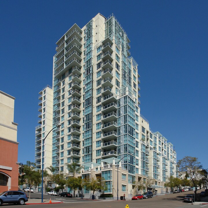 Discovery @ Cortez Hill in San Diego, CA - Building Photo