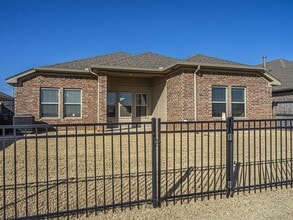 2328 NW 191st Ct in Edmond, OK - Foto de edificio - Building Photo