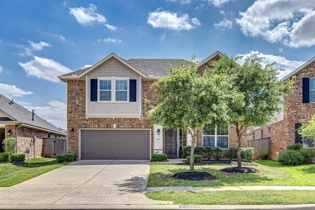 property at 15215 Holloway Hls Trl