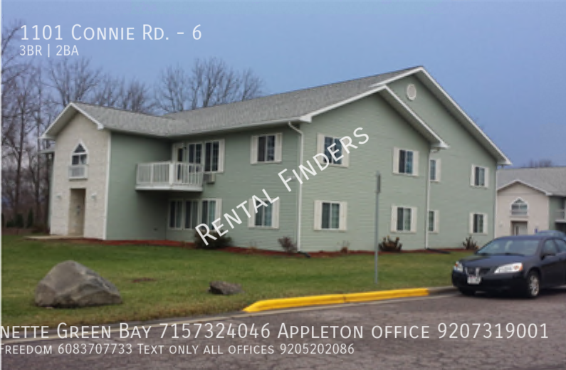 1101 Connie Rd in Baraboo, WI - Building Photo