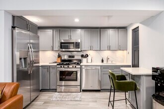 294 4th St in Jersey City, NJ - Building Photo - Building Photo