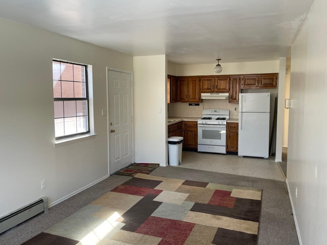 76-15 166th St, Unit 1st Floor in Queens, NY - Building Photo - Building Photo