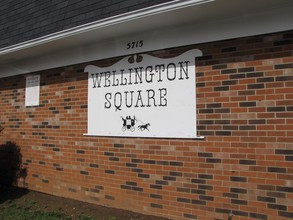 Wellington Square in Columbus, OH - Building Photo - Building Photo