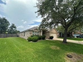 2704 Quail Dove Ln in League City, TX - Building Photo - Building Photo