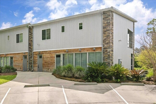 property at 1819 Buford Ct