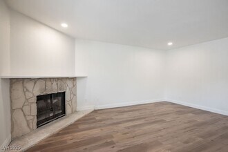2712 Beaver Creek Ct in Las Vegas, NV - Building Photo - Building Photo