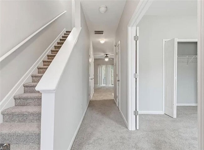 585 McWilliams Rd SE in Atlanta, GA - Building Photo - Building Photo