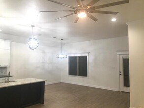 1018 N Genoa Ave in Lubbock, TX - Building Photo - Building Photo