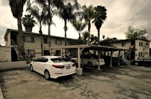 Fountain Manor in Riverside, CA - Foto de edificio - Building Photo