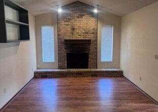 1311 N Fretz Ave in Edmond, OK - Building Photo - Building Photo