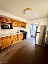 2084 E Pacific St in Philadelphia, PA - Building Photo - Building Photo