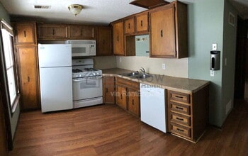 5554 Pleasant Ave in Hudsonville, MI - Building Photo - Building Photo