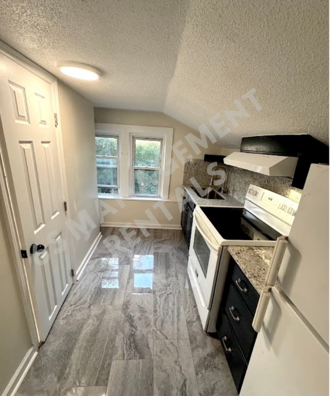 1100 Harrison Ave in Kingsport, TN - Building Photo - Building Photo