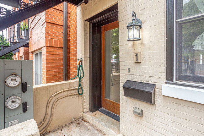1230 4th St NW in Washington, DC - Building Photo - Building Photo