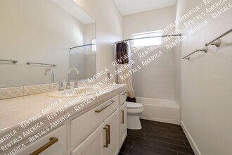 4093 E Woodside Way in Gilbert, AZ - Building Photo - Building Photo