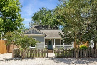 406 Archer St in Houston, TX - Building Photo - Building Photo