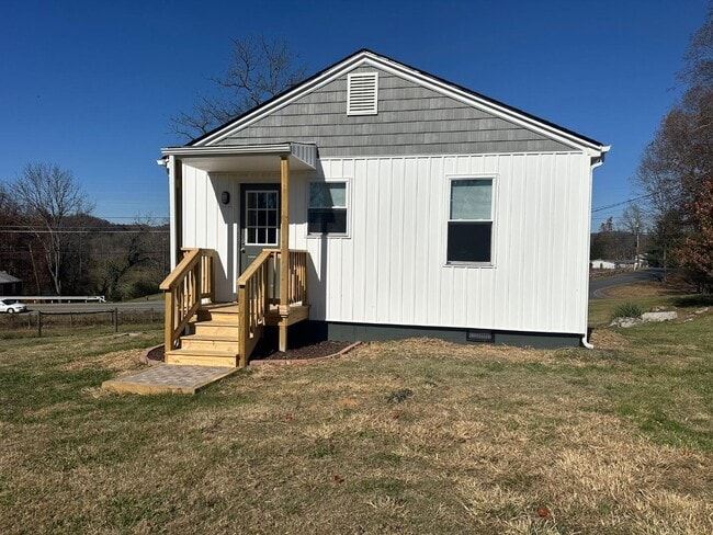 1468 Bristol Caverns Hwy in Bristol, TN - Building Photo - Building Photo