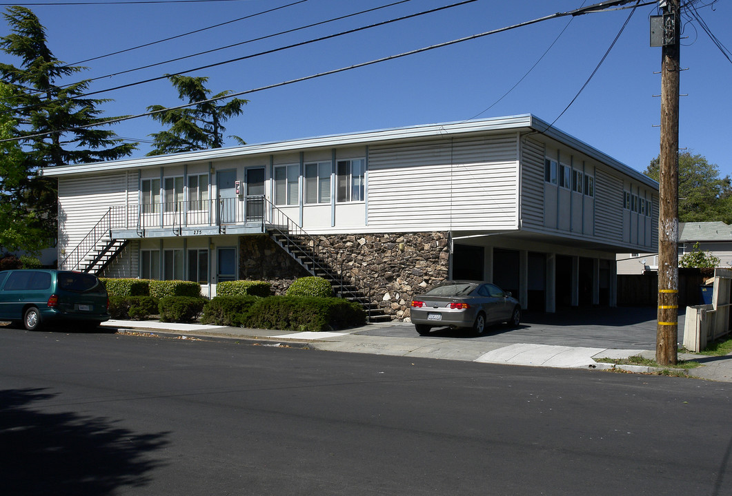 275 Stambaugh St in Redwood City, CA - Building Photo