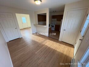 35 Valley View Ln in Bangor, ME - Building Photo - Building Photo