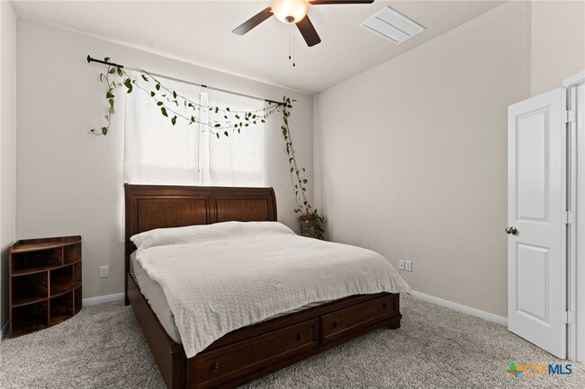 property at 1518 Dryden Ave