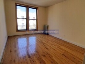 255 Fort Washington Ave, Unit 36 in New York, NY - Building Photo