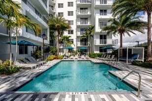 Griffis Pompano Beach in Pompano Beach, FL - Building Photo