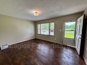 334 E Nelson St in Mount Olive, NC - Building Photo - Building Photo