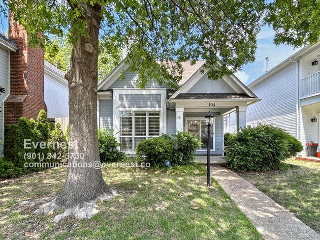 property at 104 Island Pl