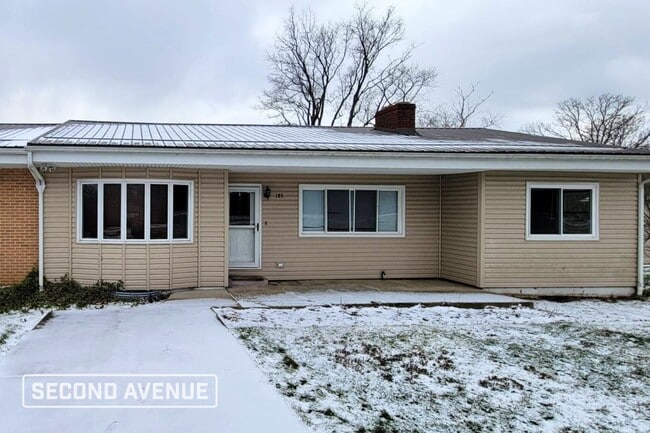 185 Woodridge Dr in Beaver, PA - Building Photo - Building Photo