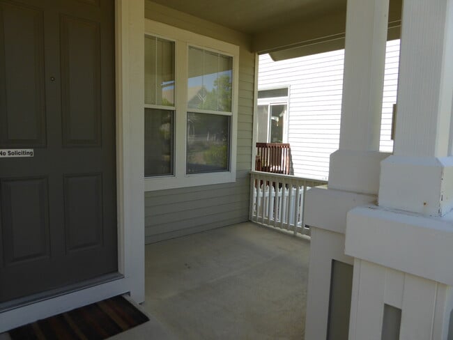 2227 Brightwater Dr in Fort Collins, CO - Foto de edificio - Building Photo