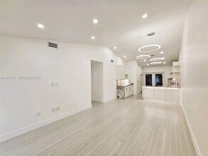 7191 W 24th Ave in Hialeah, FL - Building Photo - Building Photo