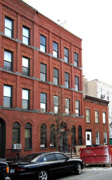 74 Huron St in Brooklyn, NY - Building Photo - Building Photo