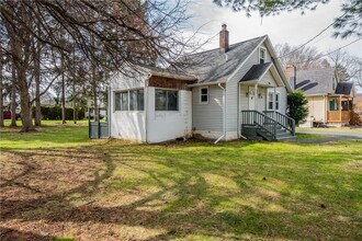 133 River Meadow Dr in Rochester, NY - Foto de edificio - Building Photo