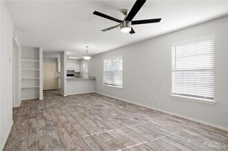 1006 W Kelly Ave, Unit G in Pharr, TX - Building Photo - Building Photo