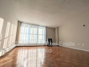 12141 Jasper Ave in Edmonton, AB - Building Photo - Building Photo