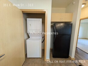 351 E Main St in Sun Prairie, WI - Building Photo - Building Photo