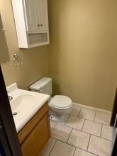 1616 Spring Valley Dr in Huntington, WV - Building Photo - Building Photo