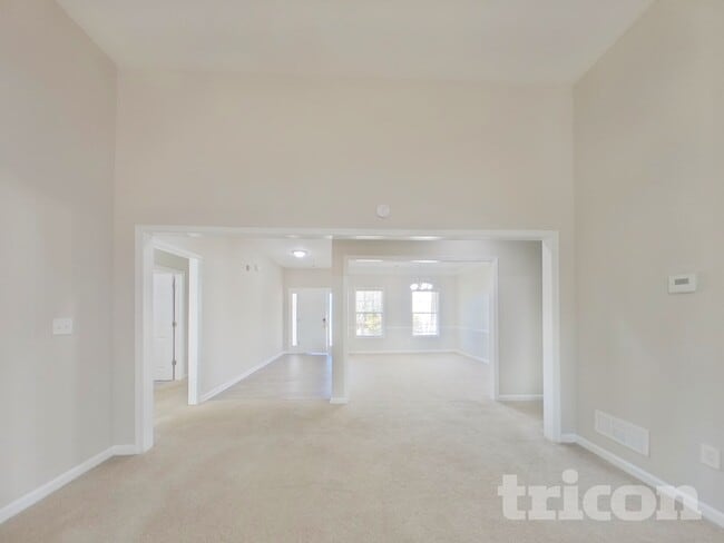 1012 Levista Dr in Locust Grove, GA - Building Photo - Building Photo