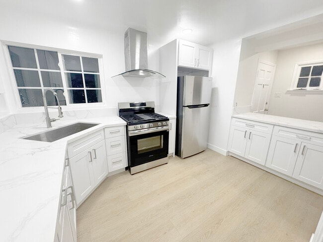 property at 2740 Easy Ave