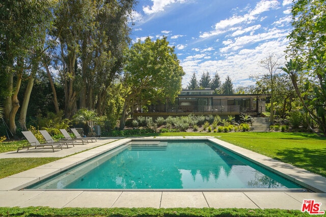 6254 Busch Dr in Malibu, CA - Foto de edificio - Building Photo